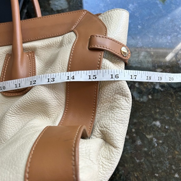 Cuir Rose pebbled leather cream and tan satchel bag. Shoulder strap. Gold detail - Picture 15 of 16